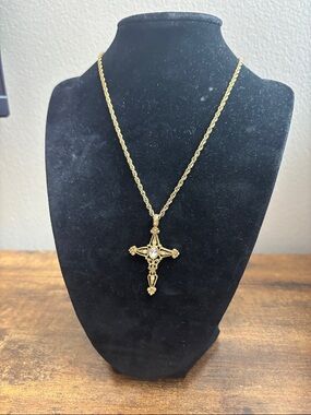 1928 Gold Cross Pendant Necklace with Clear Stone